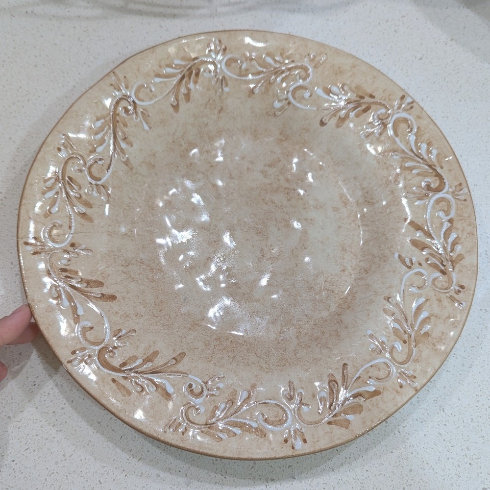 OperaNova Dinner Plate Unisex OS Tan Italian Ceramic Embossed Filigree Rale